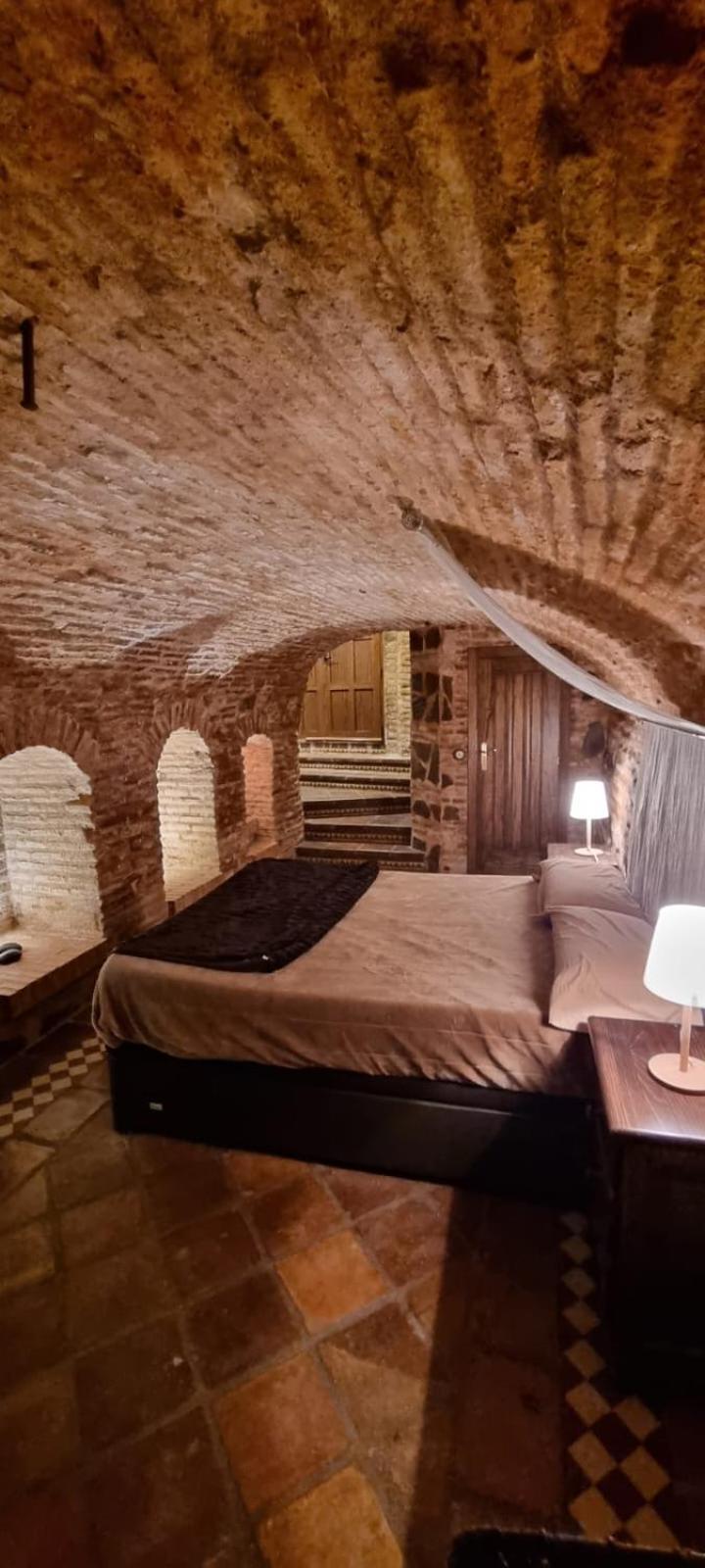 Appartement Cueva Arabe En El Casco Antiguo, Tolède Extérieur photo